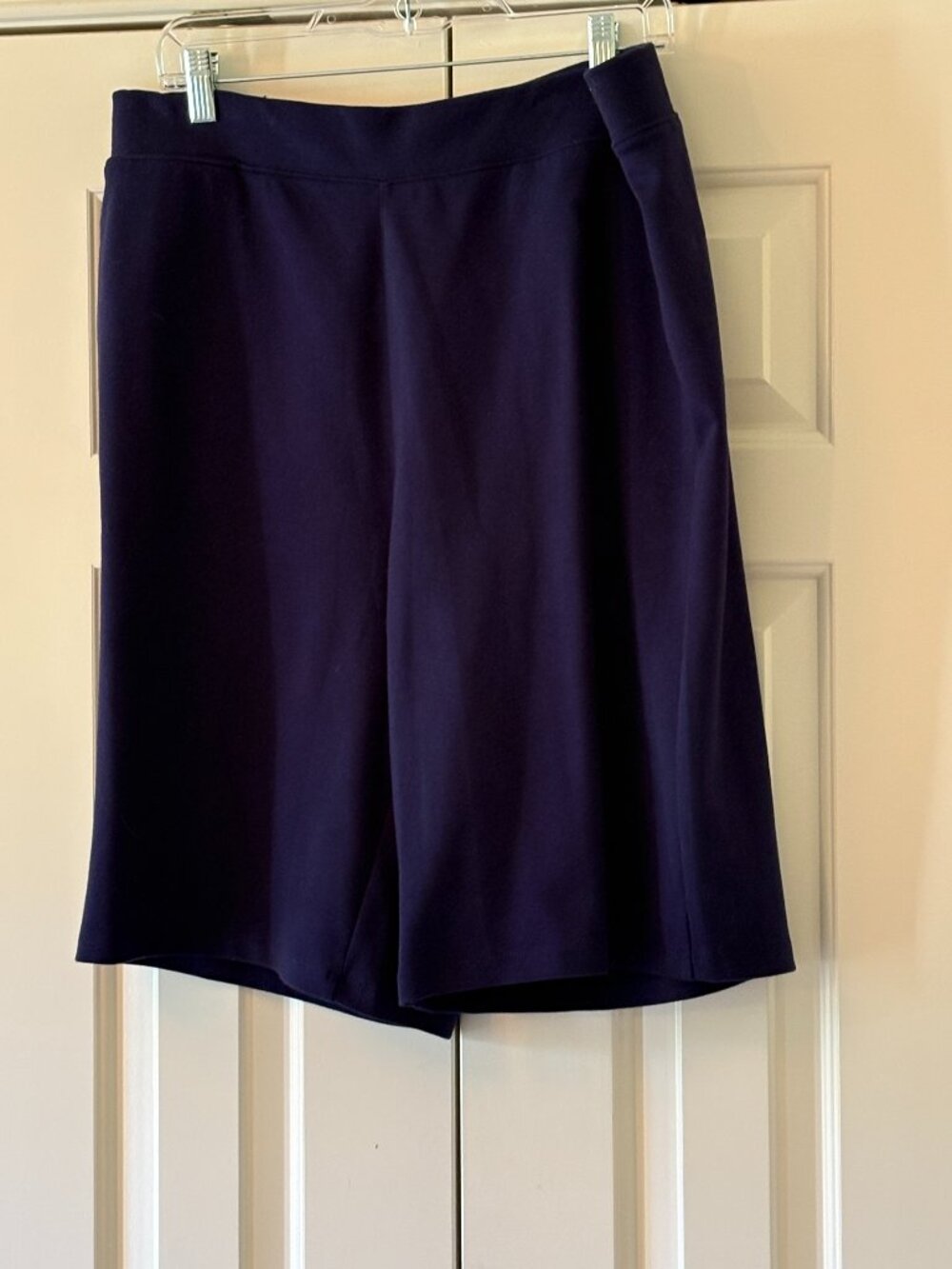 Coldwater Creek's  Women's Pull On Navy Blue Shorts Sz XL NWOT